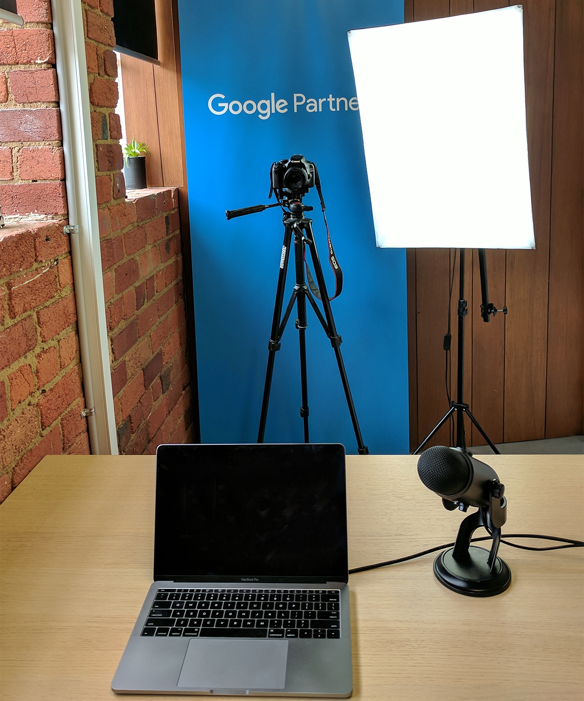 optimising-video-studio.jpg?mtime=20171006133437#asset:686